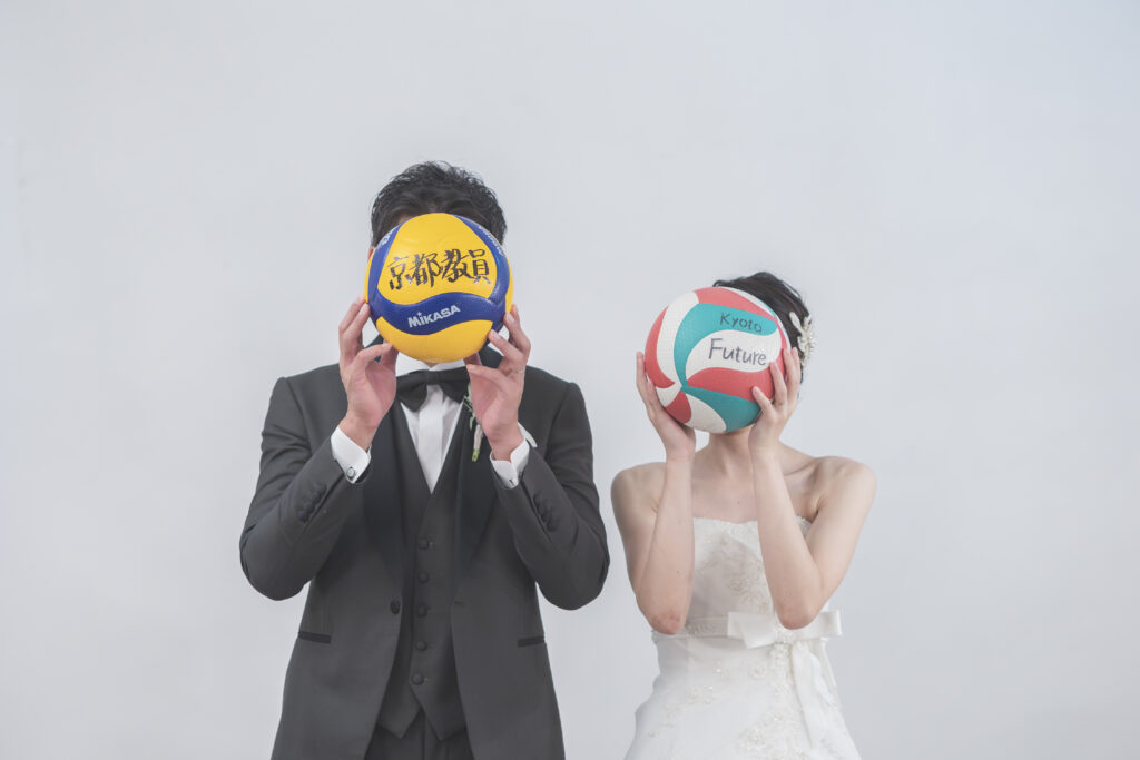 大好きなバレーボールと残す、おふたりらしいフォトウェディング♪