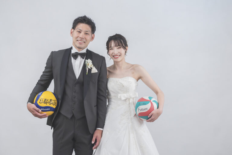 大好きなバレーボールと残す、おふたりらしいフォトウェディング♪