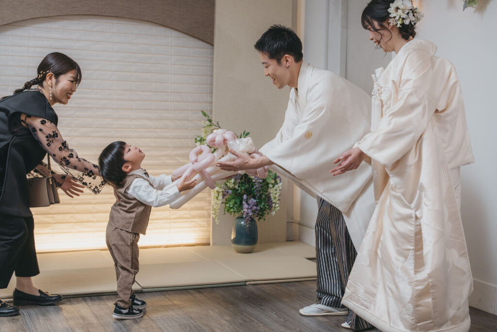 家族からの祝福に包まれて。大切な人と残すフォトウェディング