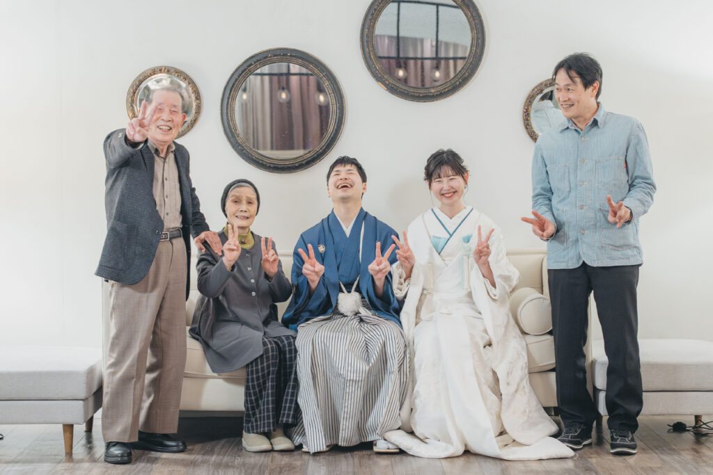 ご家族の愛に包まれて。涙と笑顔あふれるフォトウェディング