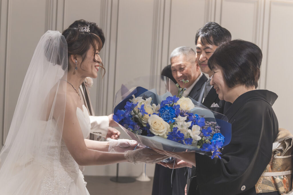 笑顔と涙のフォトウエディング