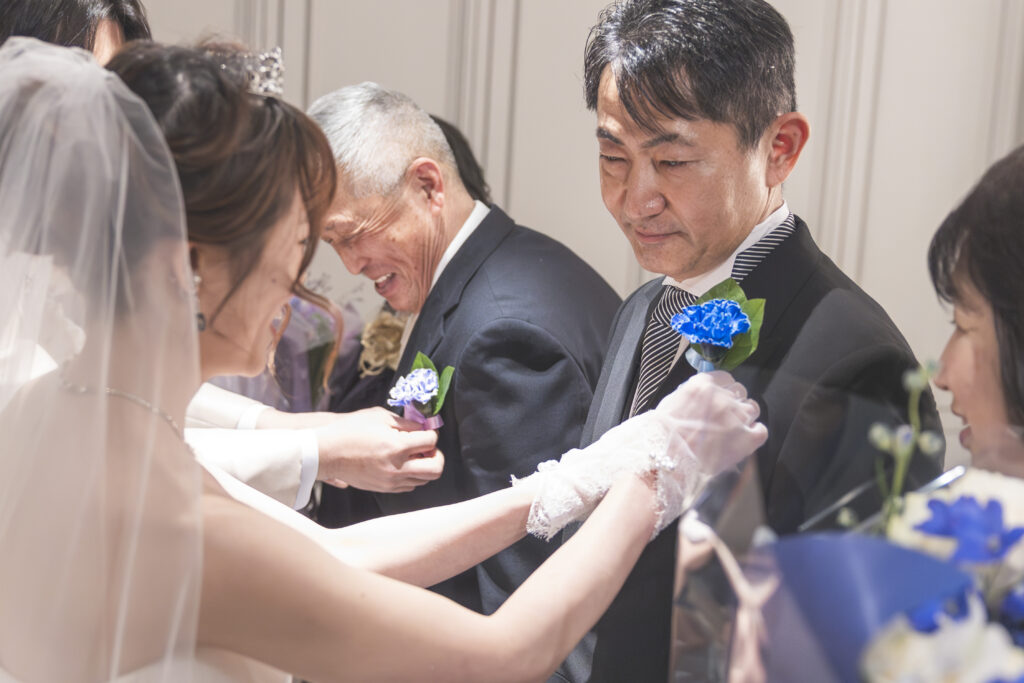 家族に見守られて。挙式さながらのフォトウェディング