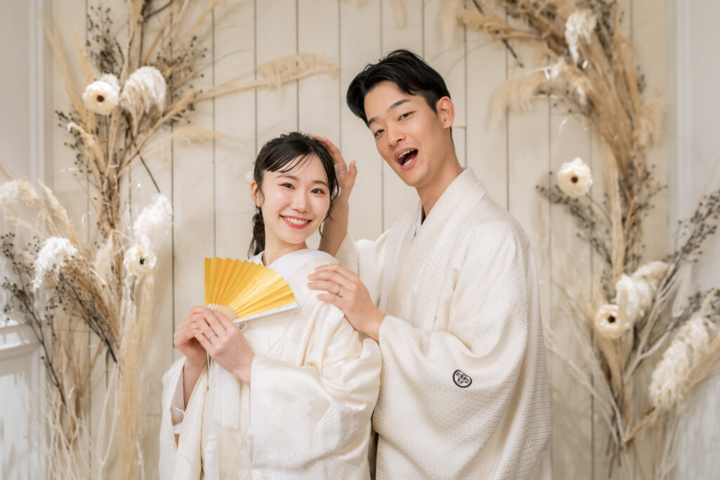 やさしい光に包まれて、ふたりの笑顔が重なる時間